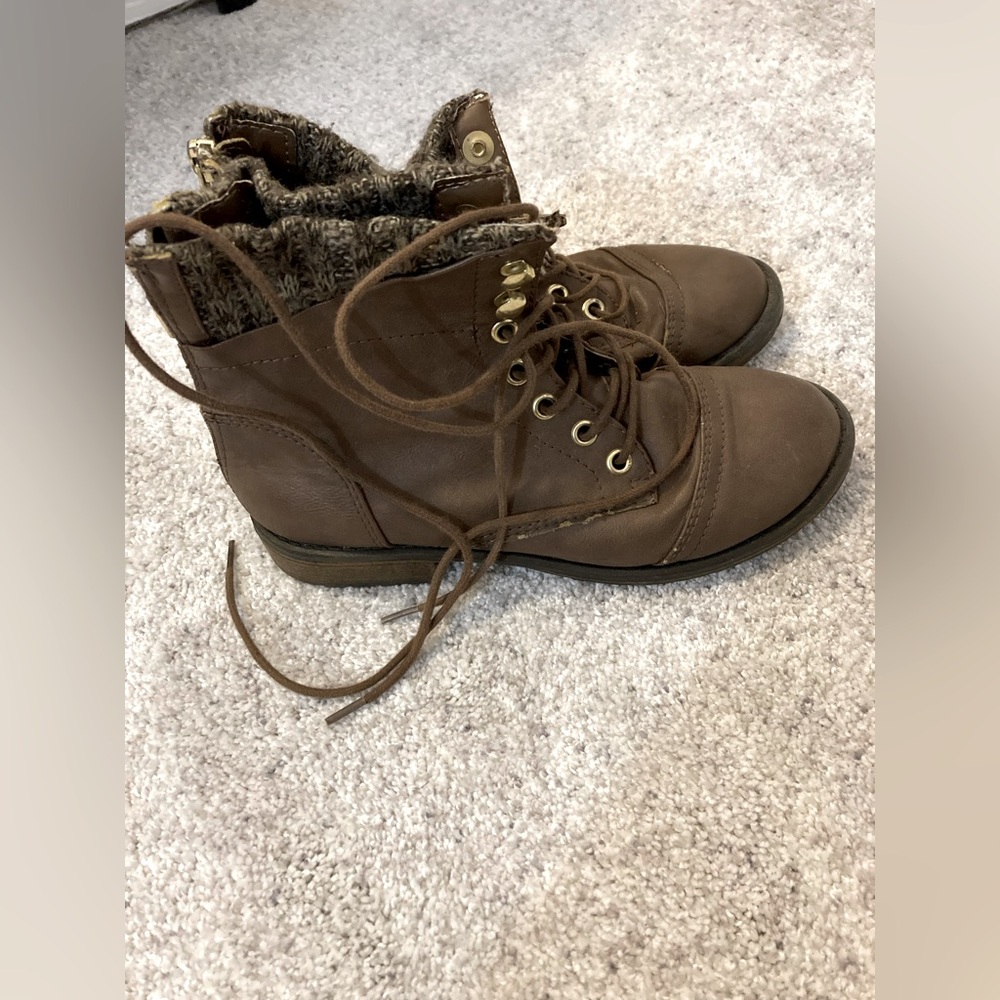Boots size kids 3